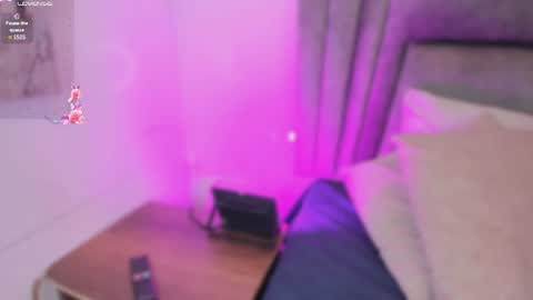 Snapshot of sophiee_smith chatting on 25, 6, 2026 Sophie online show from 25, 6, 2026
