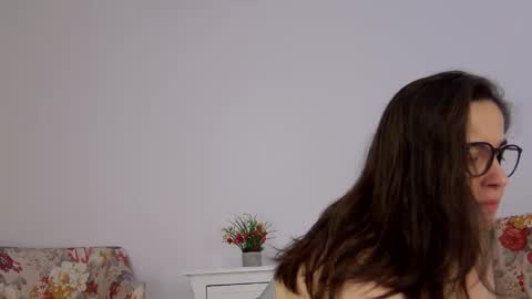 Snapshot of sophieerain chatting on 3, 10, 2025 Sophie Rain online show from 3, 10, 2025