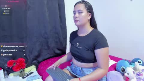 Snapshot of sophieewoods chatting on 19, 2, 2025 Sophie Woods online show from 19, 2, 2025