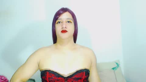 Snapshot of sophiehillsxo chatting on 18, 5, 2026 sophiehillsxo online show from 18, 5, 2026