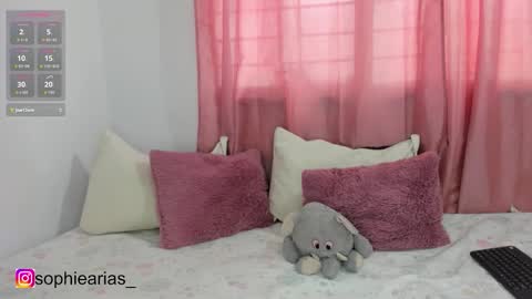 Snapshot of sophienovoa1 chatting on 11, 9, 2025 Sophie online show from 11, 9, 2025