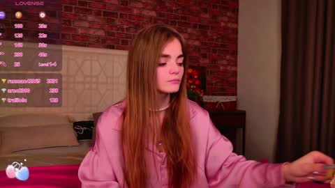 Sophie and my bestie Mandy    online show from 28, 12, 2024