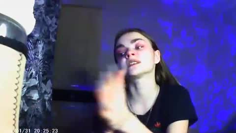 Sophie and my bestie Mandy    online show from 30, 1, 2025