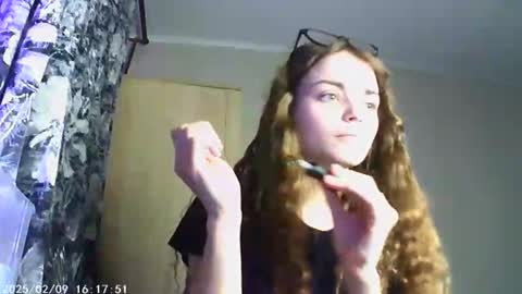 Sophie and my bestie Mandy    online show from 8, 2, 2025