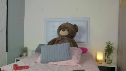 Sofia  online show from 3, 10, 2025