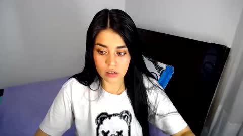 Sophy  online show from 22, 4, 2026