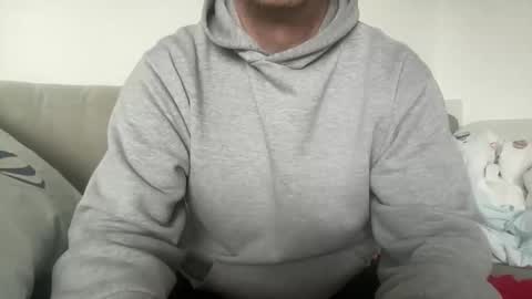 soumisanal2013 online show from 12, 2, 2026