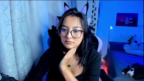 Lili online show from 11, 12, 2024