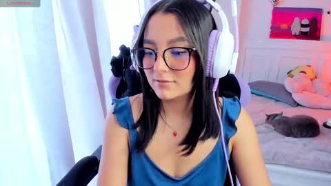 Lili online show from 5, 2, 2025