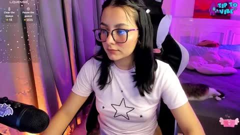 Lili online show from 1, 3, 2025