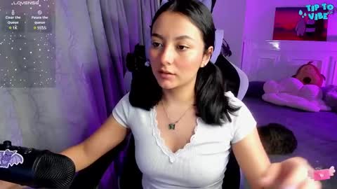 Lili online show from 8, 3, 2025