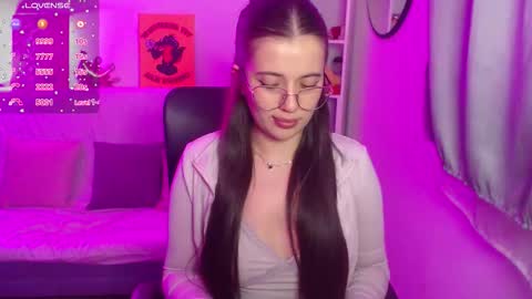 Snapshot of soy_abbyy chatting on 9, 9, 2025 Abby online show from 9, 9, 2025