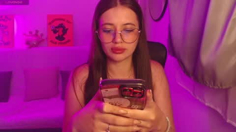 Snapshot of soy_abbyy chatting on 2, 10, 2025 Abby online show from 2, 10, 2025