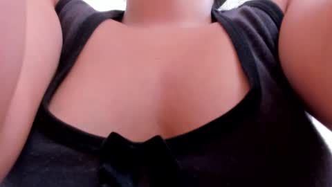 Snapshot of soy_naty_rose3 chatting on 11, 1, 2025 Naty online show from 11, 1, 2025