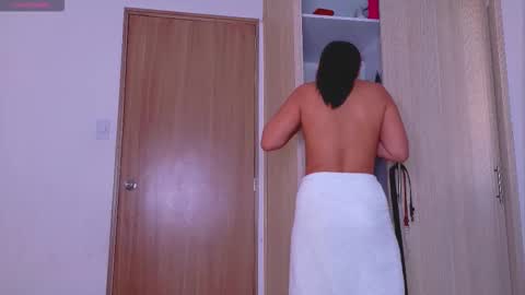 Snapshot of soy_naty_rose3 chatting on 14, 10, 2025 Naty online show from 14, 10, 2025