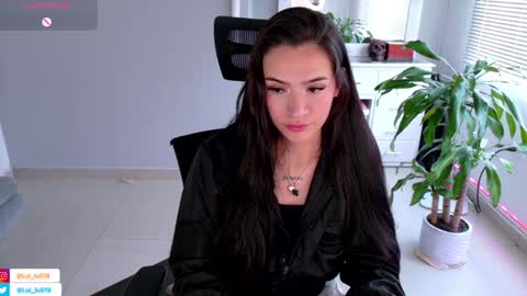 Luisa    online show from 2, 2, 2025