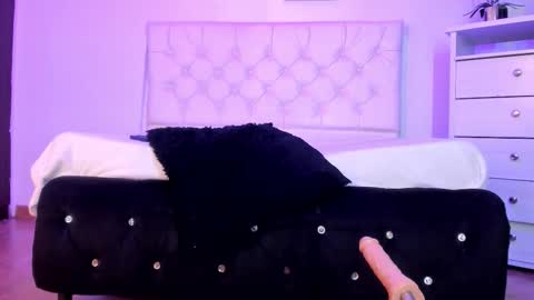      online show from 5, 10, 2025