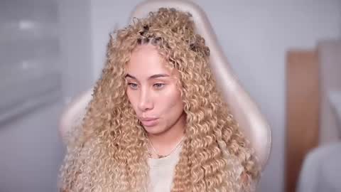 brisa  s online show from 11, 2, 2025