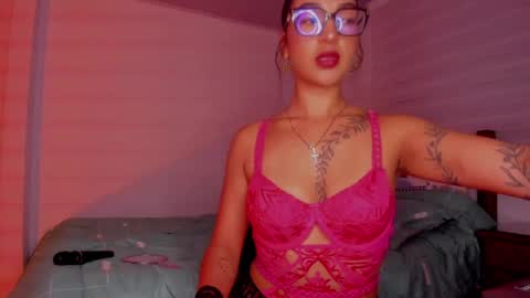 VANESSA  online show from 28, 4, 2026