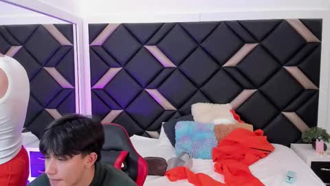 Gabo Lucas and Justin online show from 15, 11, 2025