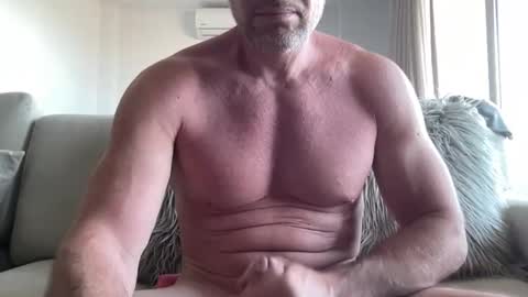 Snapshot of spaniardhot chatting on 11, 10, 2025 spaniardhot online show from 11, 10, 2025