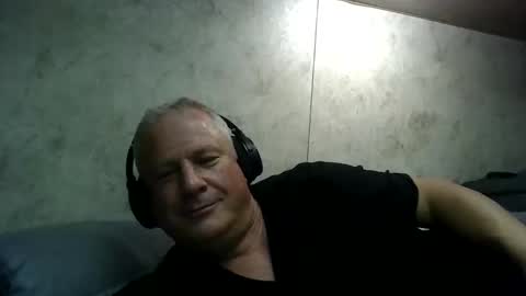 Snapshot of spankmebitches1 chatting on 4, 3, 2026 Slave online show from 4, 3, 2026