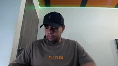 Snapshot of spartacus_cam chatting on 23, 2, 2025     online show from 23, 2, 2025