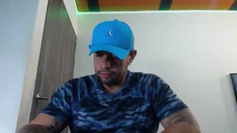 Snapshot of spartacus_cam chatting on 26, 2, 2025     online show from 26, 2, 2025