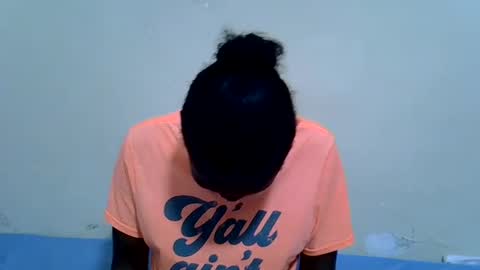 Snapshot of spicy_kittie chatting on 24, 6, 2026 Kittle online show from 24, 6, 2026