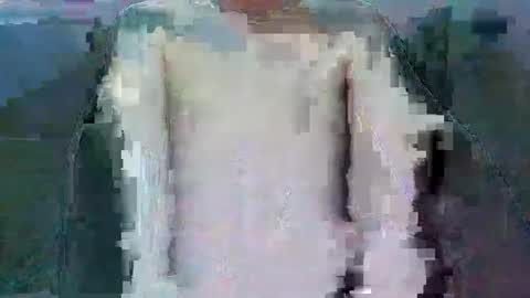 Snapshot of spkieeb28 chatting on 7, 2, 2025 Jameslux online show from 7, 2, 2025