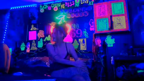 Snapshot of splashh_queen420 chatting on 25, 7, 2026 Daddy His Splash Queen online show from 25, 7, 2026