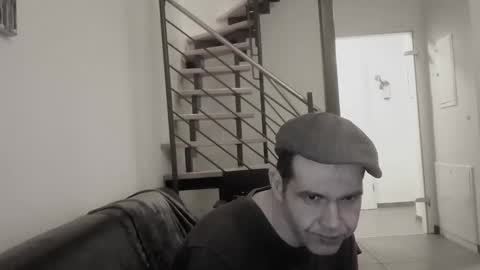 Snapshot of spliffray chatting on 6, 3, 2025 spliffray online show from 6, 3, 2025