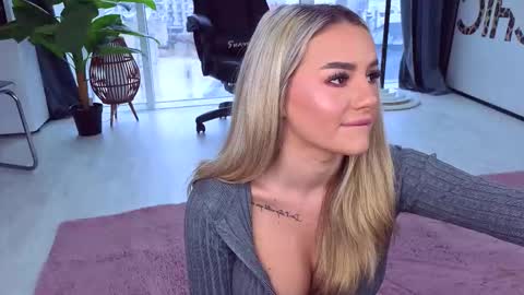 Anna online show from 4, 10, 2025