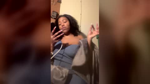 spoilprincesschloee online show from 19, 12, 2025