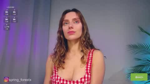 Lilly  online Monday - Friday ask time in pm online show from 19, 11, 2025