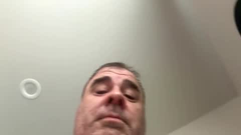 Snapshot of sprtsnut33 chatting on 15, 11, 2025 sprtsnut33 online show from 15, 11, 2025