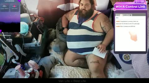 Your Pal Squeaks online show from 13, 12, 2024