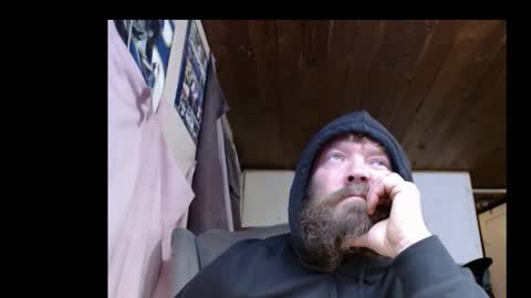 Snapshot of squegly1 chatting on 1, 12, 2025 squegly1 online show from 1, 12, 2025