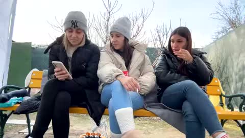 My name is Maya Lush is activeThere are legends that in this room all your wishes can come true  Private is Open online show from 14, 2, 2025