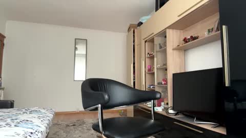 My name is Maya Lush is activeThere are legends that in this room all your wishes can come true  Private is Open online show from 20, 2, 2026