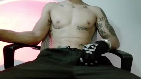 Snapshot of srghost333 chatting on 1, 4, 2026 srghost333 online show from 1, 4, 2026