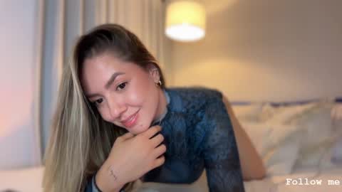 Snapshot of srta__sophie chatting on 29, 5, 2026 Sophie 3 online show from 29, 5, 2026