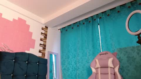 Srta. Fox online show from 11, 1, 2025