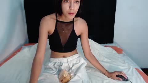 Snapshot of srta_luciana chatting on 2, 10, 2025 . . online show from 2, 10, 2025