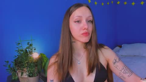 Snapshot of sshawty chatting on 8, 10, 2025 Anni if Im offline for a long time Im depressed feel free to support me offline online show from 8, 10, 2025