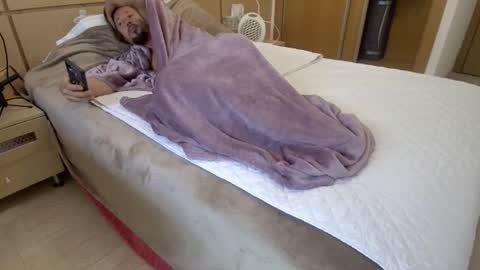 St Amor online show from 2, 2, 2026