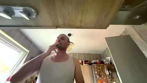 Snapshot of sta13 chatting on 9, 11, 2025 sta13 online show from 9, 11, 2025