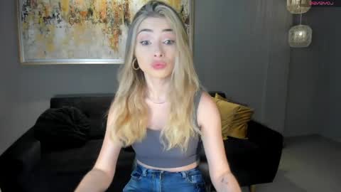 Snapshot of staceywood_ chatting on 24, 4, 2026 Stacy Woods online show from 24, 4, 2026