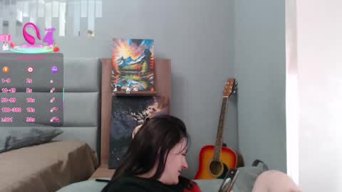 STACY online show from 4, 3, 2025