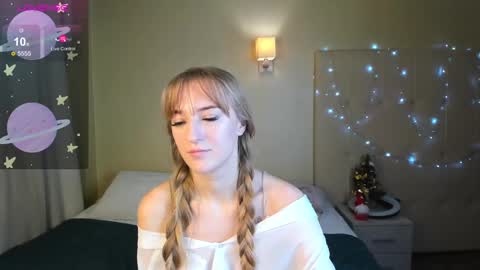 Snapshot of stacy_riiver chatting on 19, 12, 2024 Stacy Mon Tue Wed Thu Fri Sun GMT GMT 3 1000am - 0400pm  online show from 19, 12, 2024